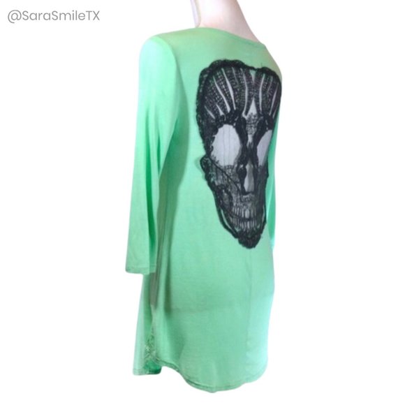 MODERN VINTAGE BOUTIQUE Boho Lace Skull Top small - Picture 7 of 9